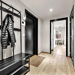 Seaside Apt With Sea View - Balcony - 6 Pax